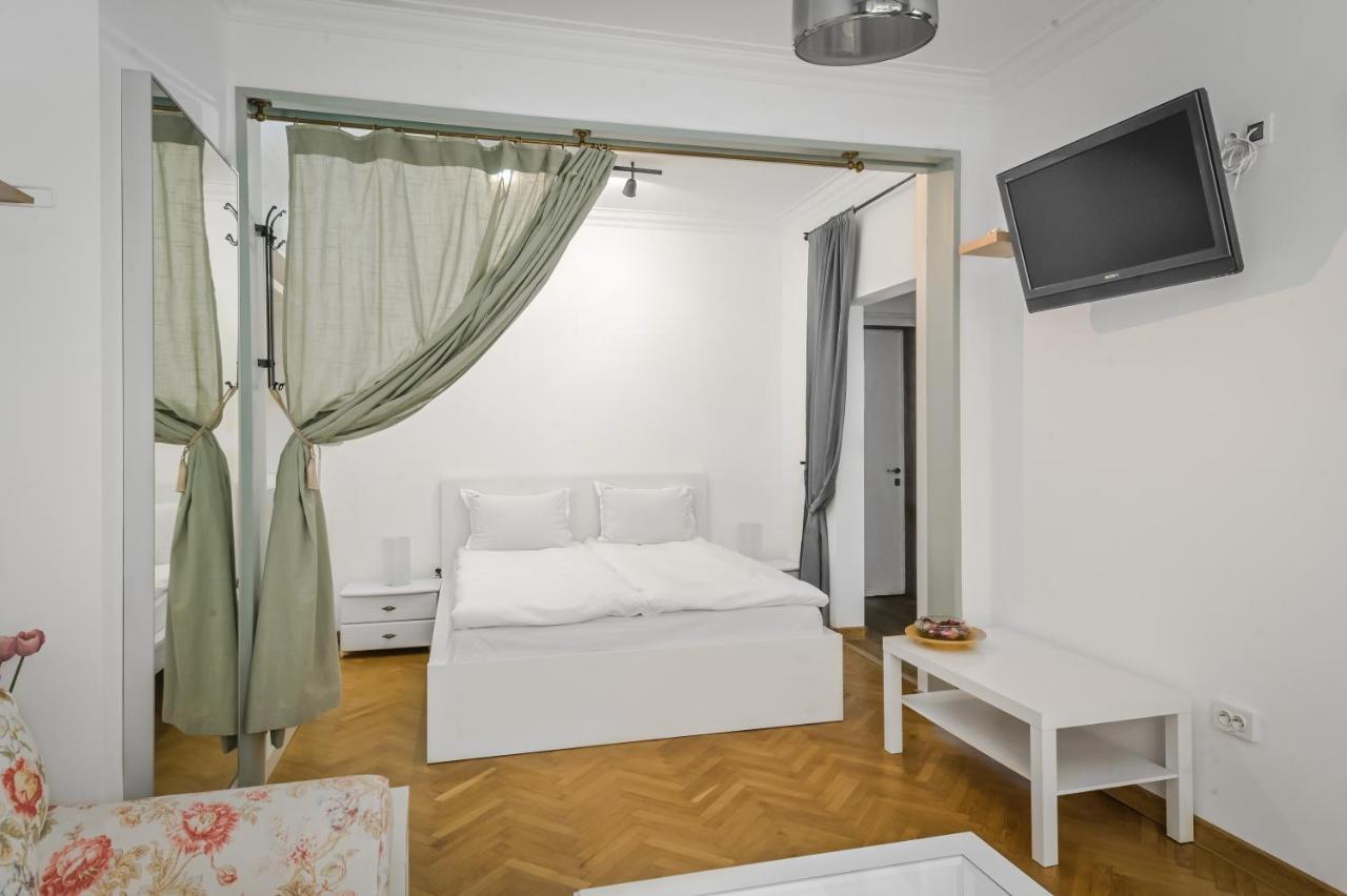Floral Studio Retreat In Sofia City Center By Flat Mаnager 외부 사진