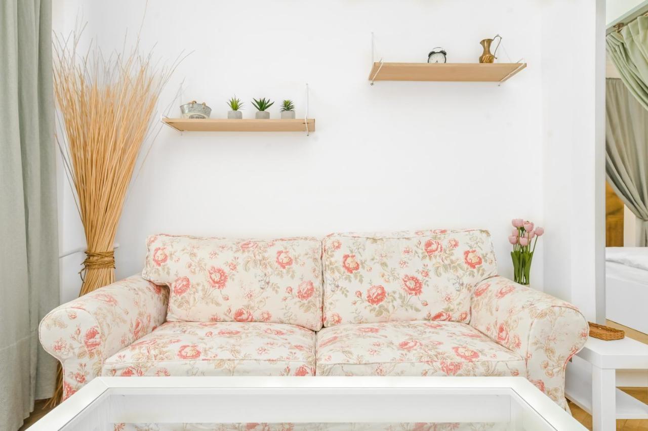 Floral Studio Retreat In Sofia City Center By Flat Mаnager 외부 사진