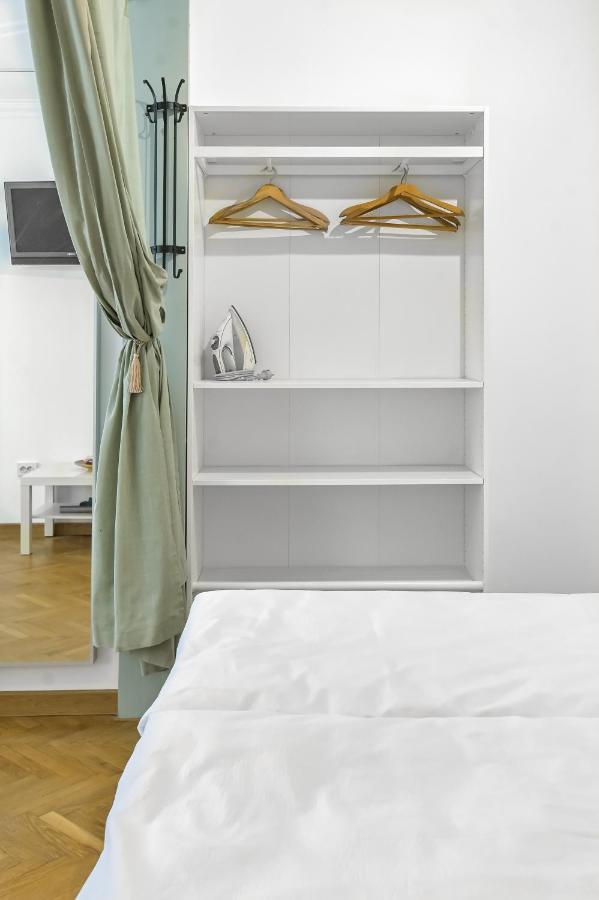 Floral Studio Retreat In Sofia City Center By Flat Mаnager 외부 사진